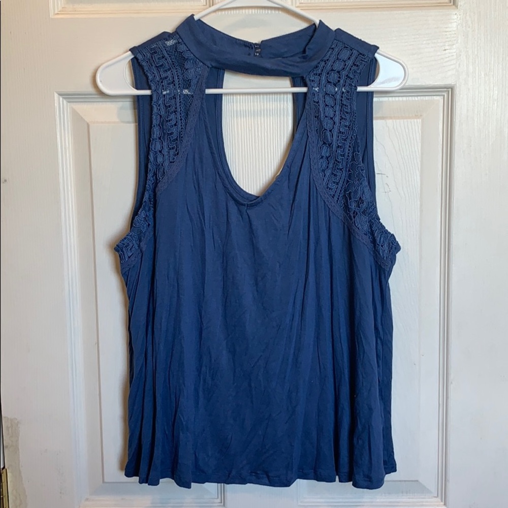 Lace sleeveless top